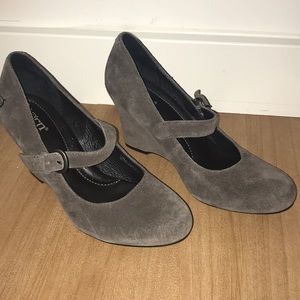Born Grey Wedge